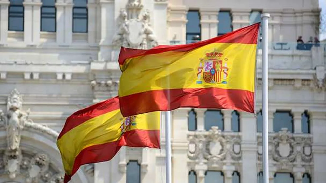 Spain, or the Queen’s Game