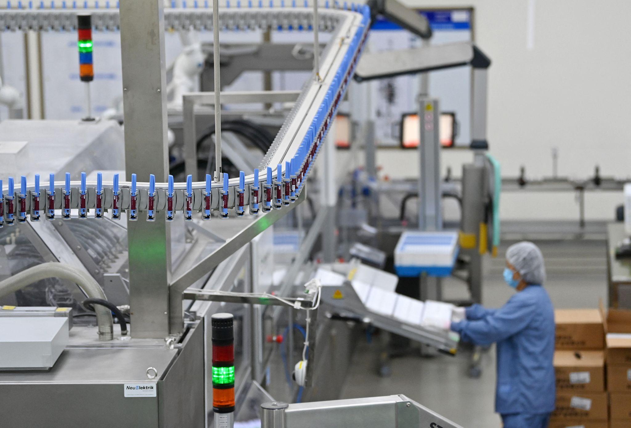 Big Pharma: The Power and Fragility of the Drug Giants