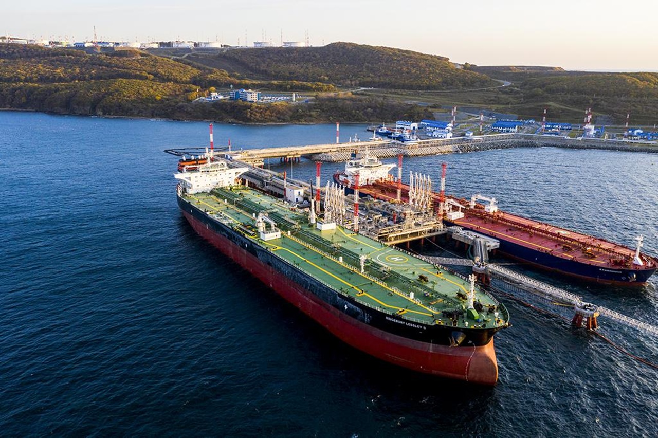 Russian Oil: Washington Targets the Buyers